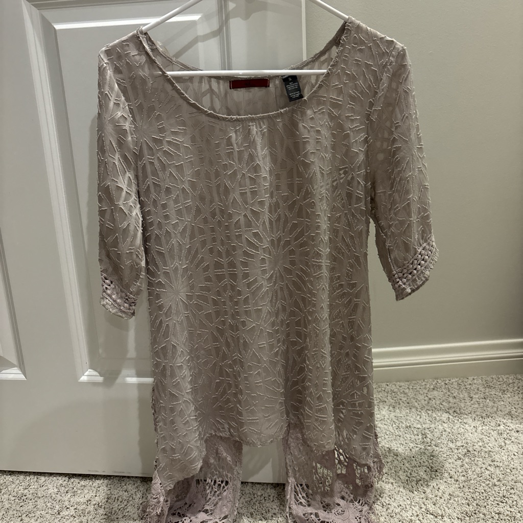 Bke Textured Lace Blouse In Grey